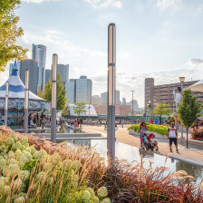 Atividades no Detroit Riverwalk, em Michigan