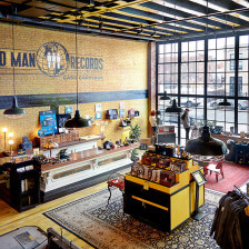 Compras no Third Man Records em Detroit, Michigan