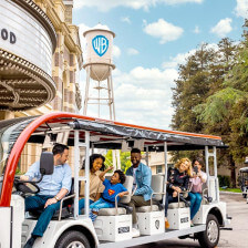 Fazendo o Warner Bros. Studio Tour Hollywood em Burbank, Califórnia